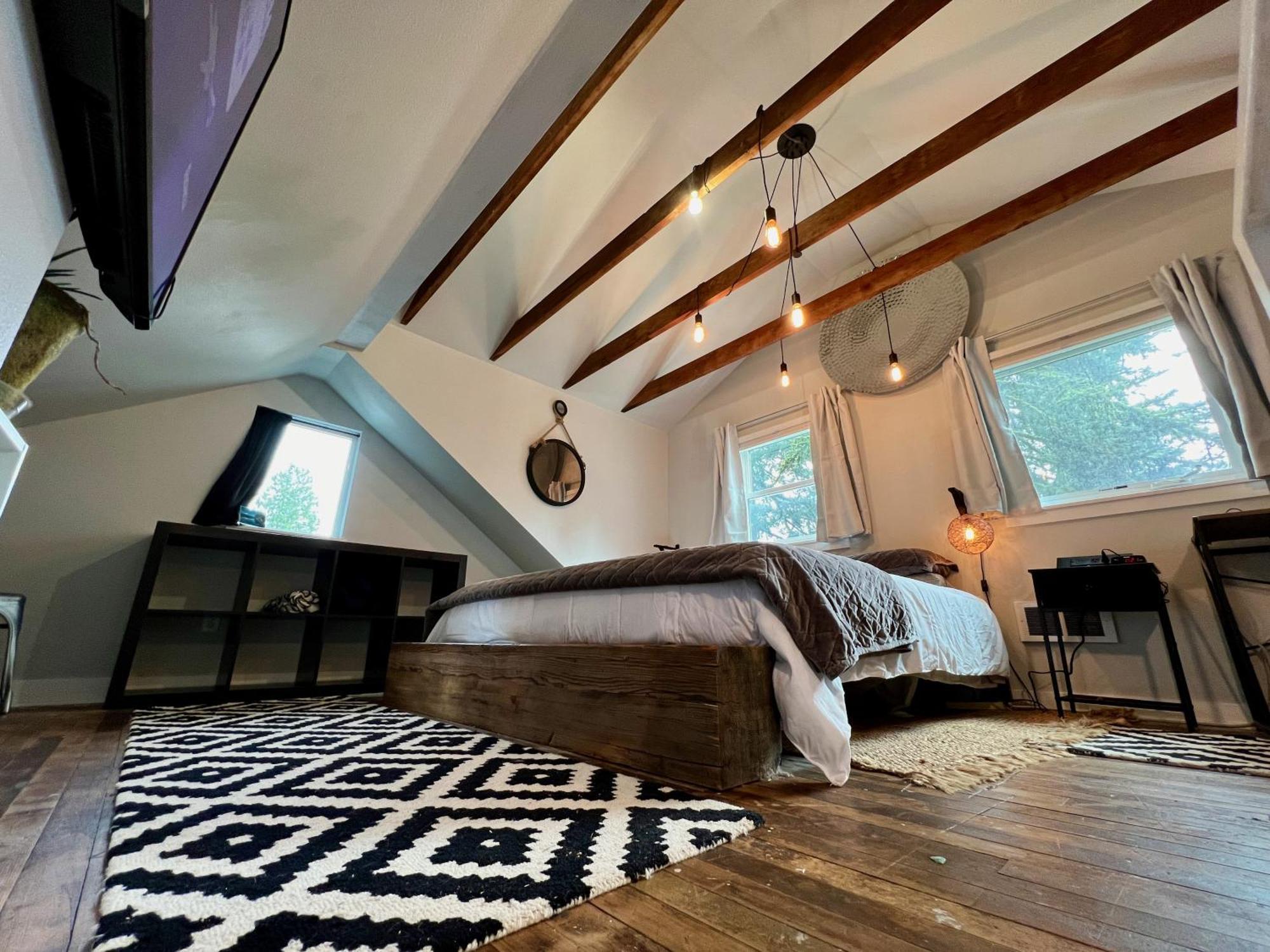 Private Ne Portland Guesthouse Exterior photo
